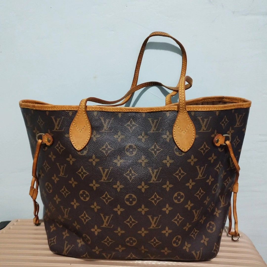 LV NEVERFULL MM SIZE, Luxury, Bags & Wallets on Carousell