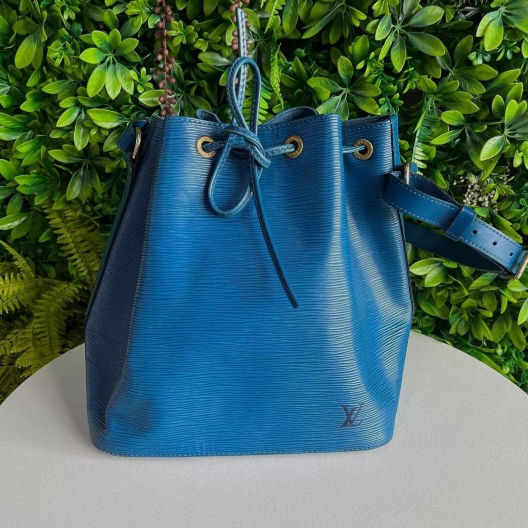 Authentic LV large noe bucket bag, Luxury, Bags & Wallets on Carousell
