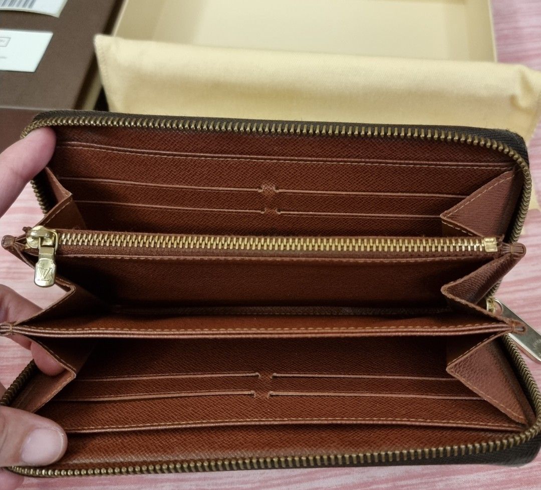 LNIB Louis Vuitton M60930 PTE BILLETS 9 CC Monogram Wallet, Luxury, Bags &  Wallets on Carousell