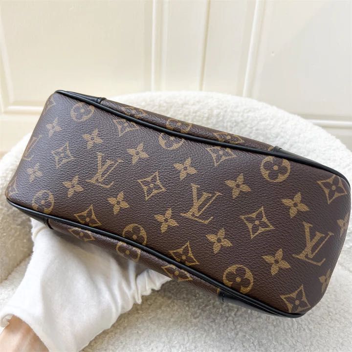 Louis Vuitton Boulogne Handbag 334614