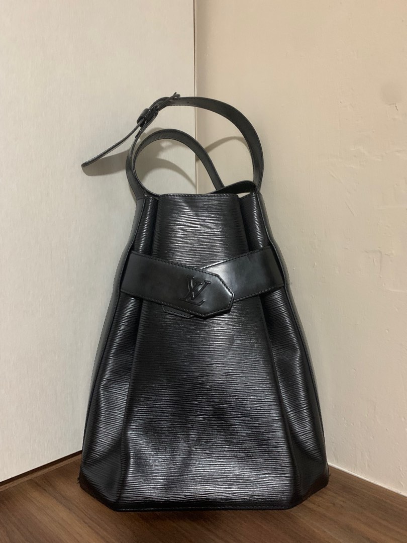 FINAL 1350$]Louis Vuitton Portobello GM Damier Bag, Luxury, Bags & Wallets  on Carousell