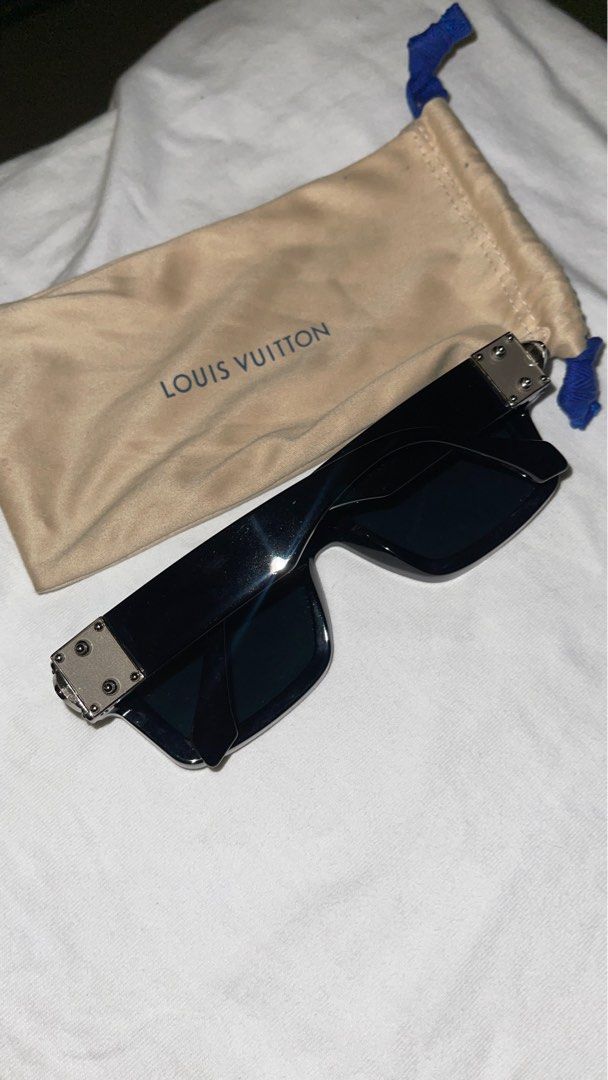 Louis Vuitton FW21 Match Sunglasses, Men's Fashion, Watches & Accessories,  Sunglasses & Eyewear on Carousell