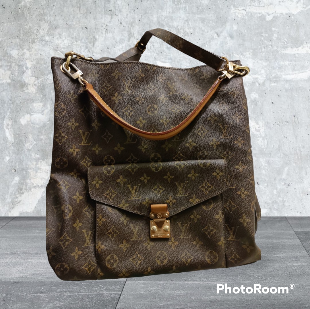 Authentic Louis Vuitton Monogram Metis Hobo Two Way Bag, Luxury, Bags &  Wallets on Carousell