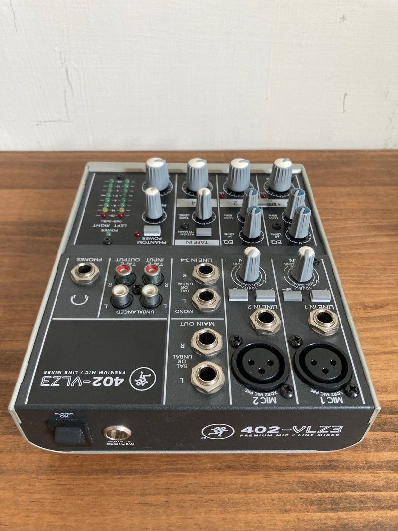 MACKIE 402 VLZ3 4軌 混音器 mixer, 興趣及遊戲, 音樂, 樂器在旋轉拍賣