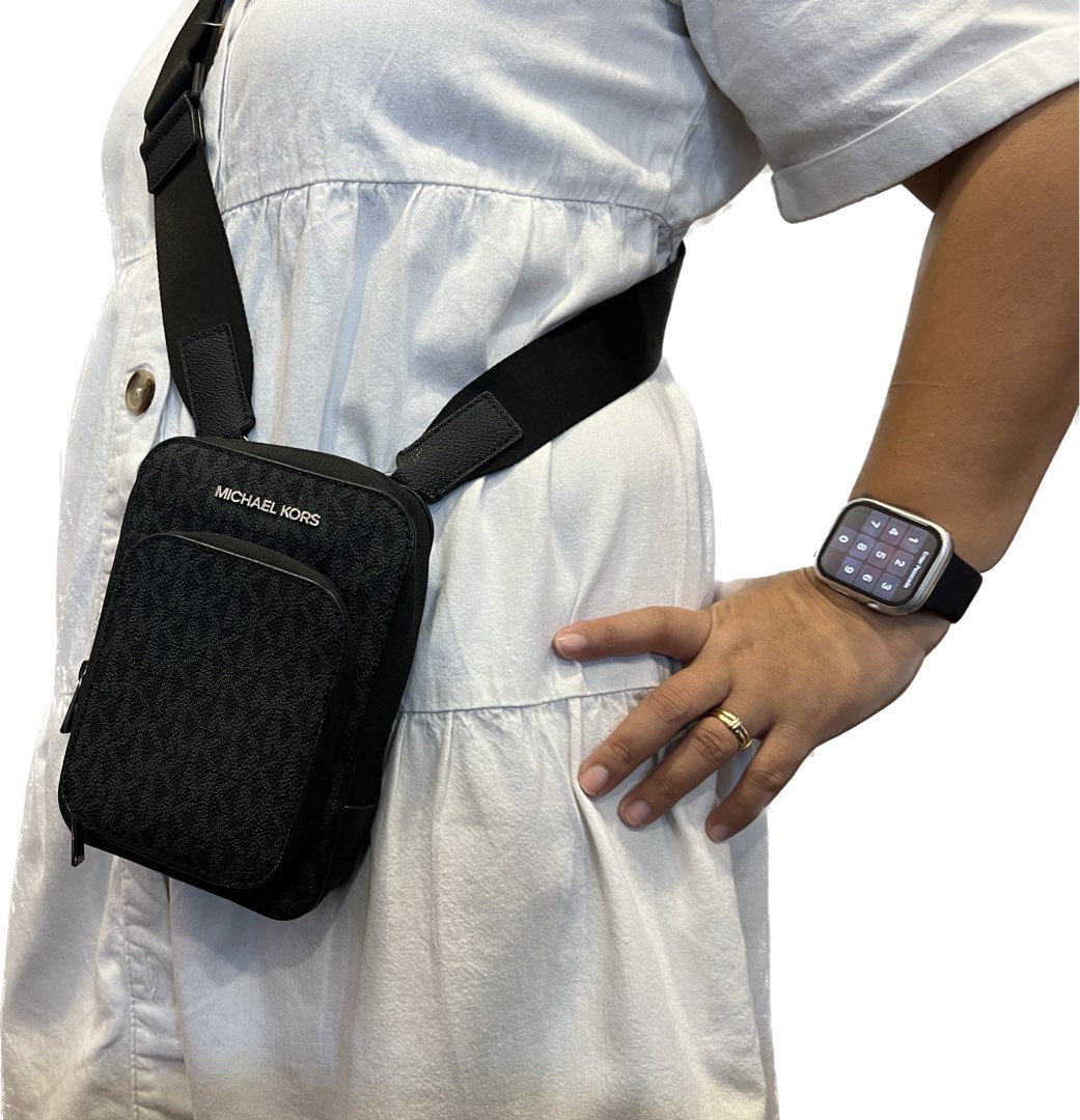 Michael Kors Cooper Hudson Phone Wallet Crossbody Bag Navy NEW