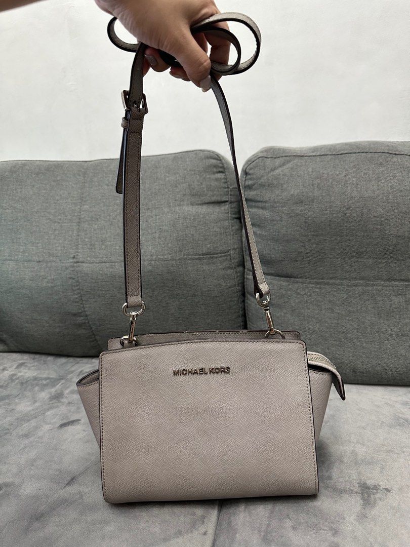 Michael kors outlet selma crossbody bag