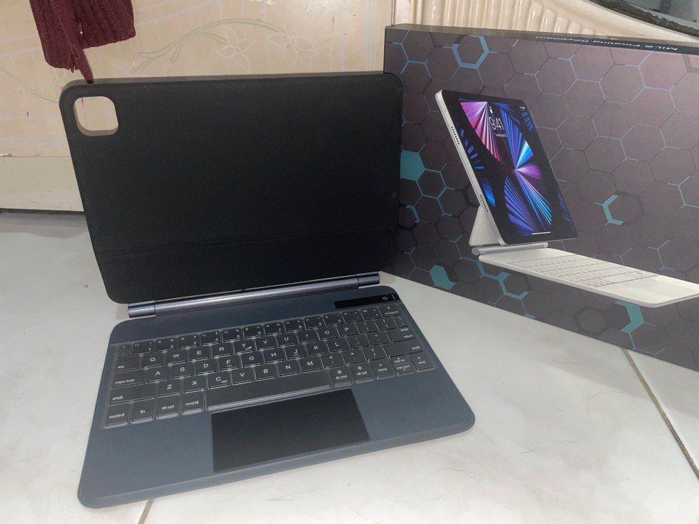 MILS Floating Keyboard Case Ipad Pro 11 Magic wireless keyboard case on