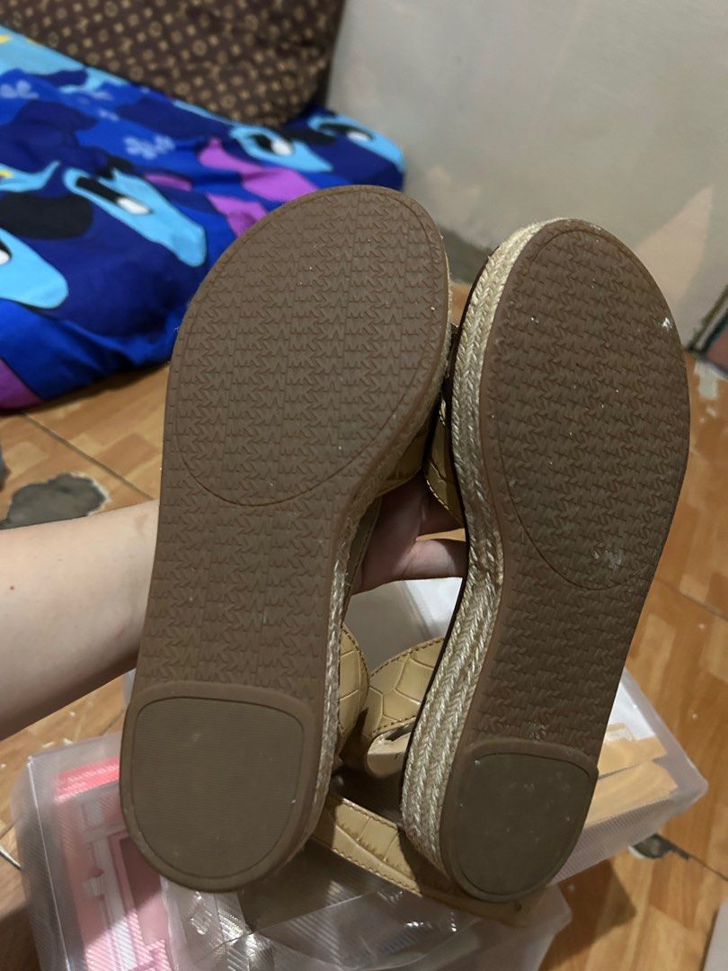 MK espadrille sandals (Category: Flats & Sandals) located in Manila. Submitted by khring (Listing ID 1171320580, Image 3). Description: Michael kors espadrille Bought in US with box Once lang nagamit Pm for other photos 25cm Rfs: need funds .