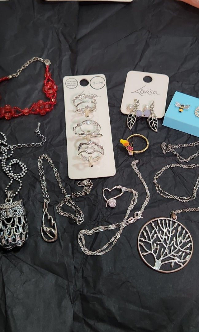 Cute rings and cheap necklaces