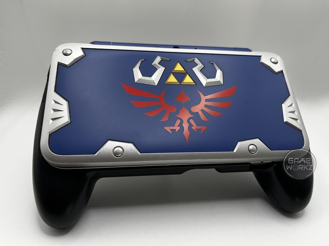 New nintendo 2ds xl the legend of zelda shield edition store