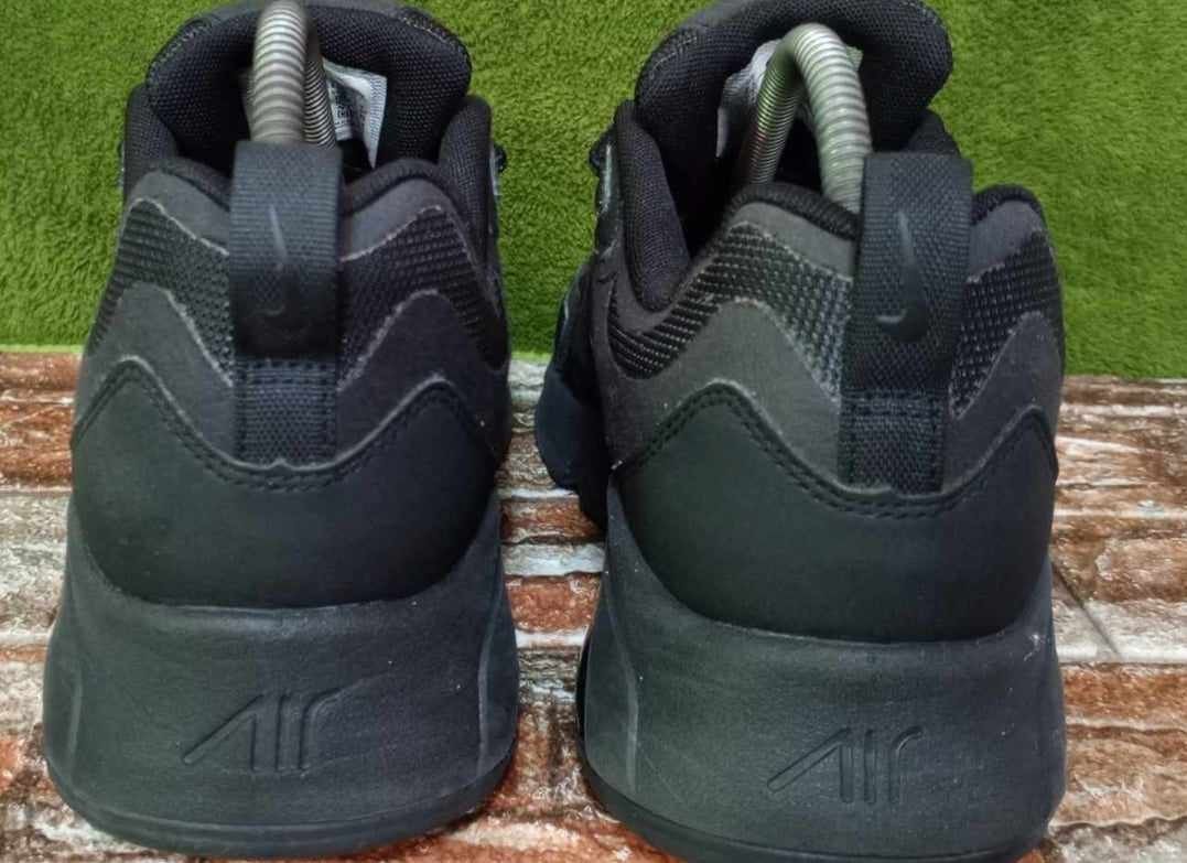 Air max 200 triple black on feet store