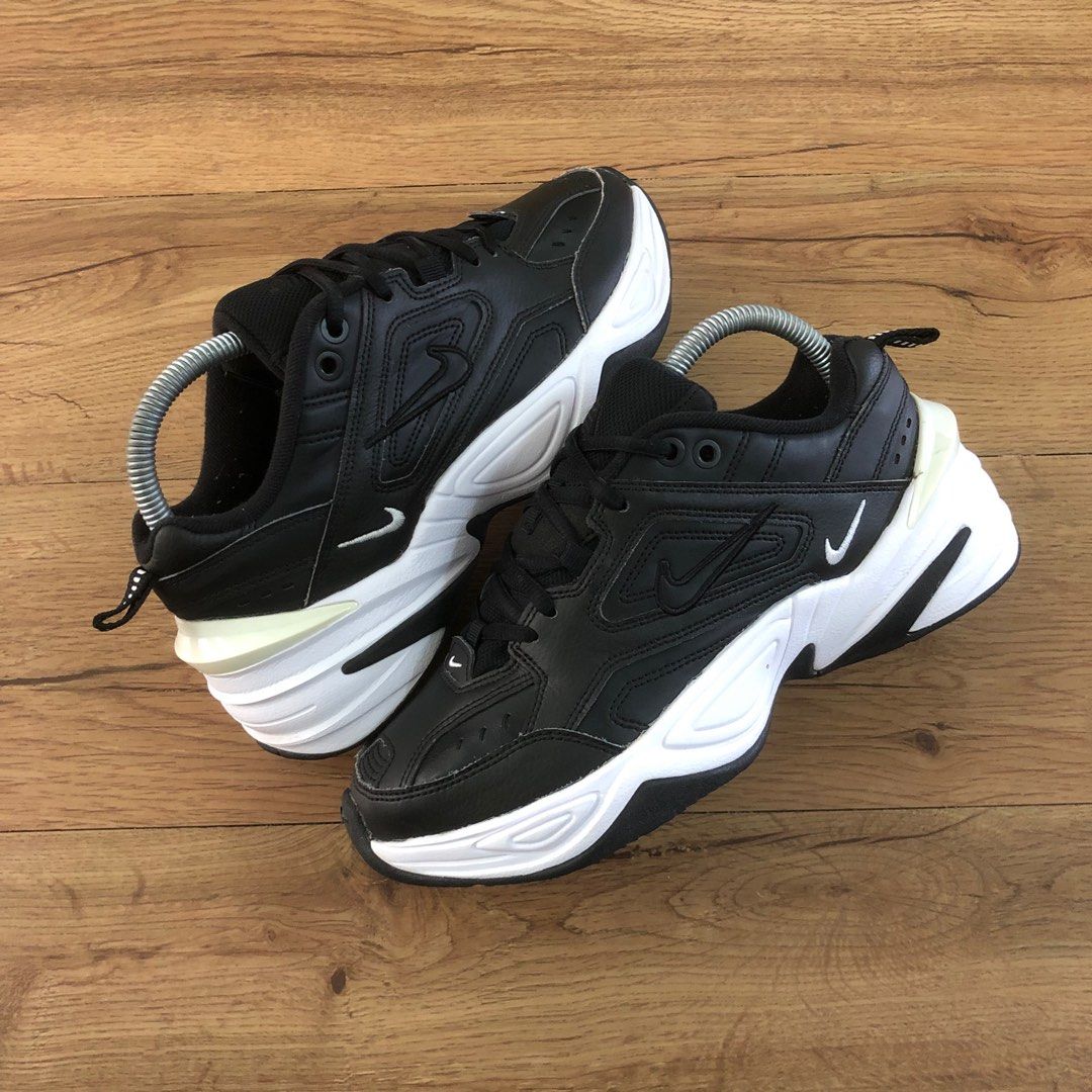 M2k tekno shop black on feet