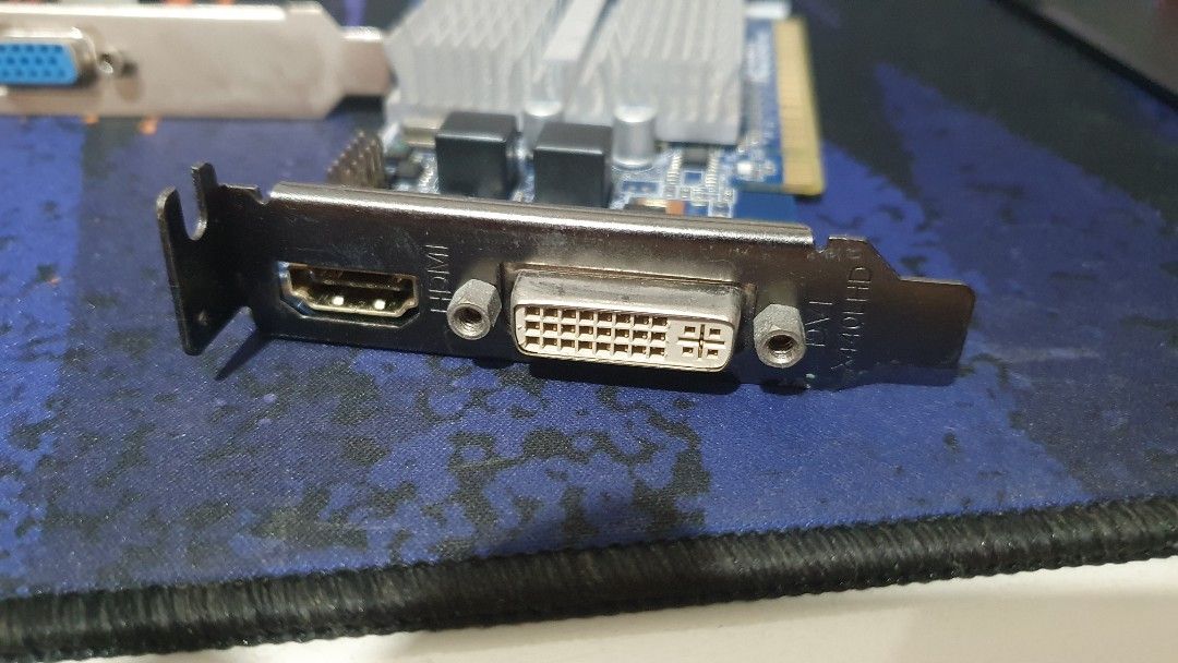 Gigabyte 210 top