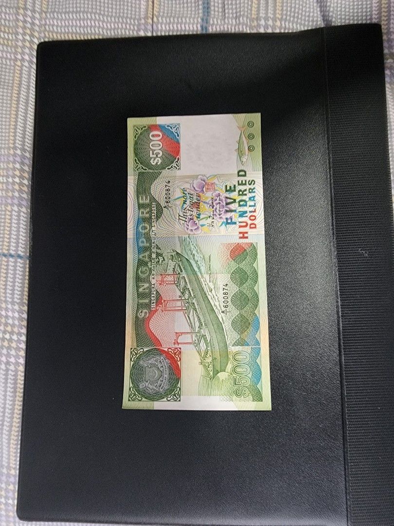 Old notes (Category: Currency) located in Singapore. Submitted by peterteo1966 (Listing ID 1249885261, Image 1). Description: .