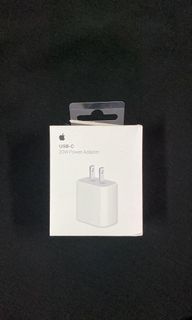ORIGINAL IPHONE CHARGER 20W ADAPTER USB-C BNEW AND SEALED
