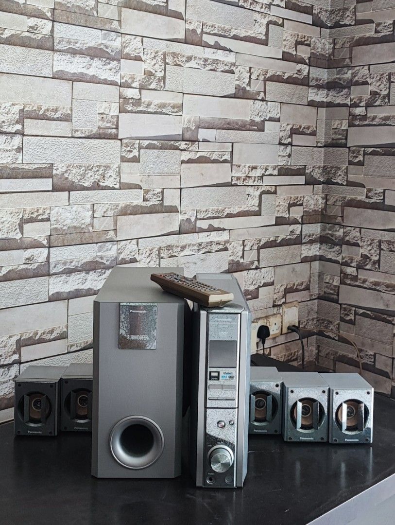 Panasonic SADM3 DVD sound system, TV & Home Appliances, TV