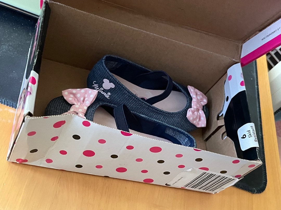 Non skid on sale shoes payless