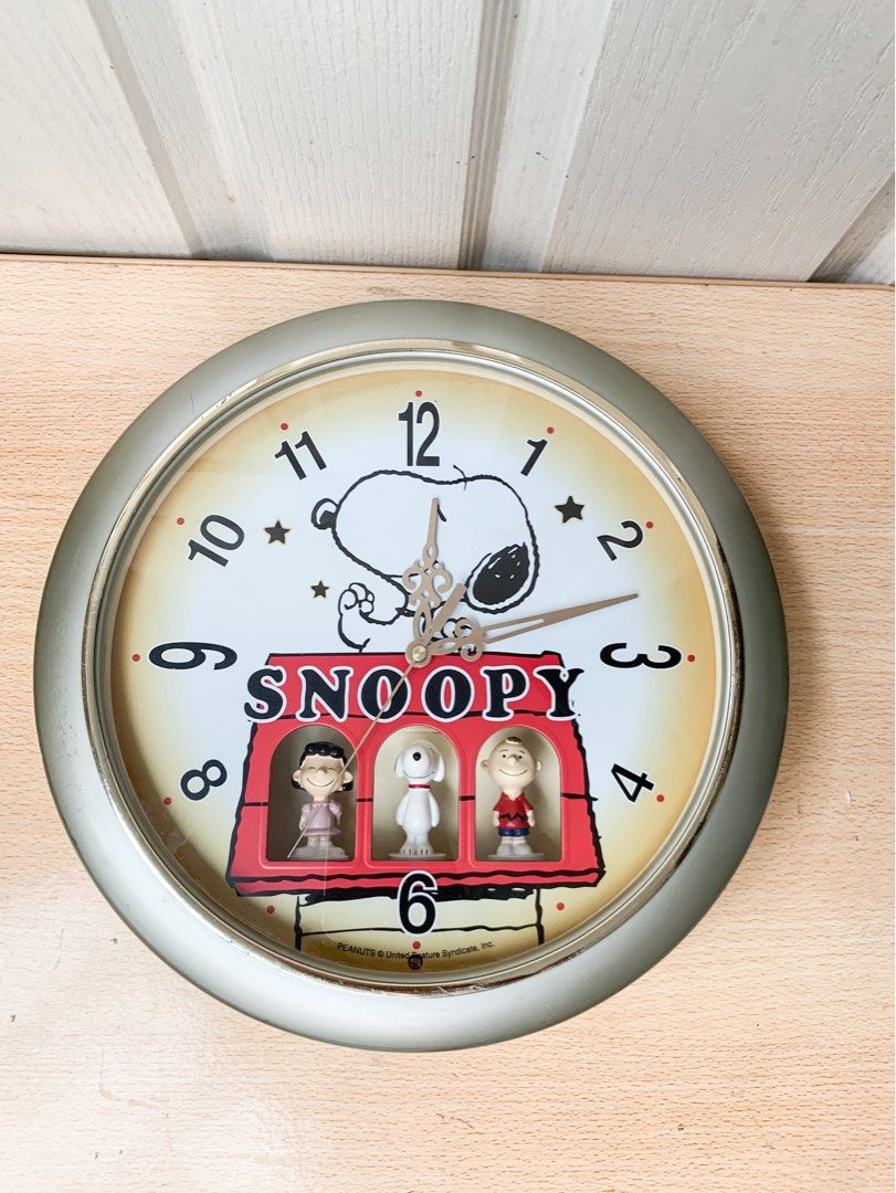 Peanuts snoopy musical and animated wall clock (Category: Clocks) located in Pasig City. Submitted by colawire (Listing ID 1249928611, Image 1). Description: .