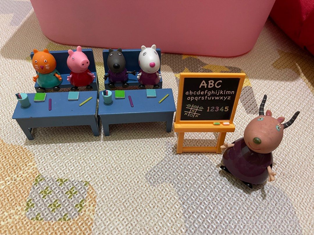 Peppa pig classroom playset online