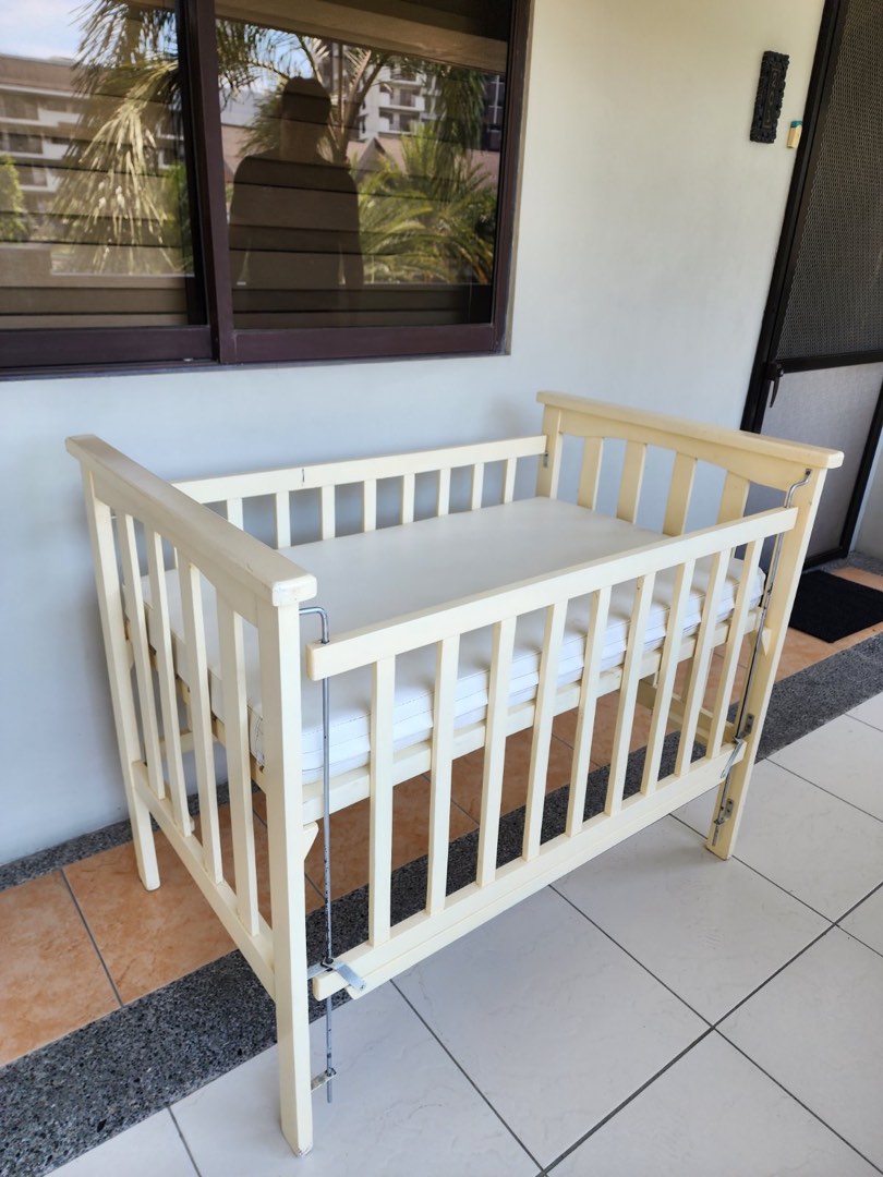 Craigslist Cribs For Sale Marketplace Used Crib And Changing