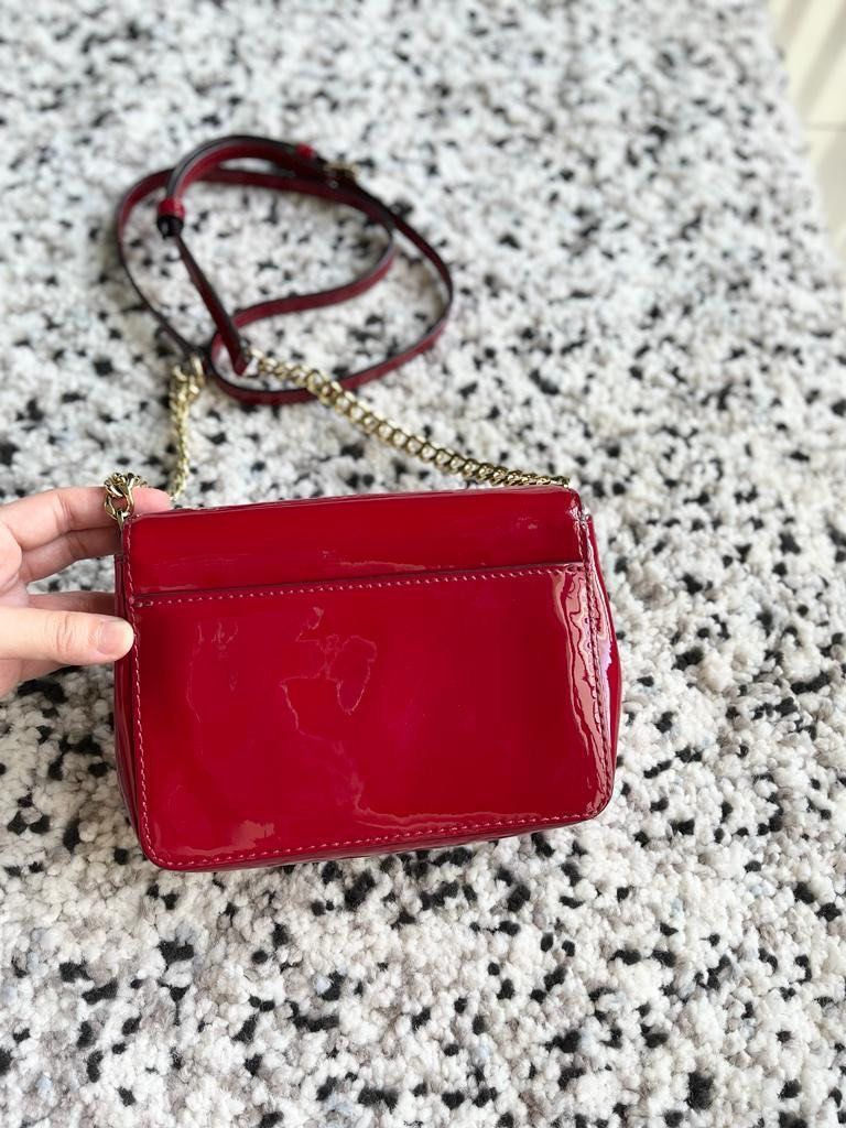 Red mini new arrivals purse