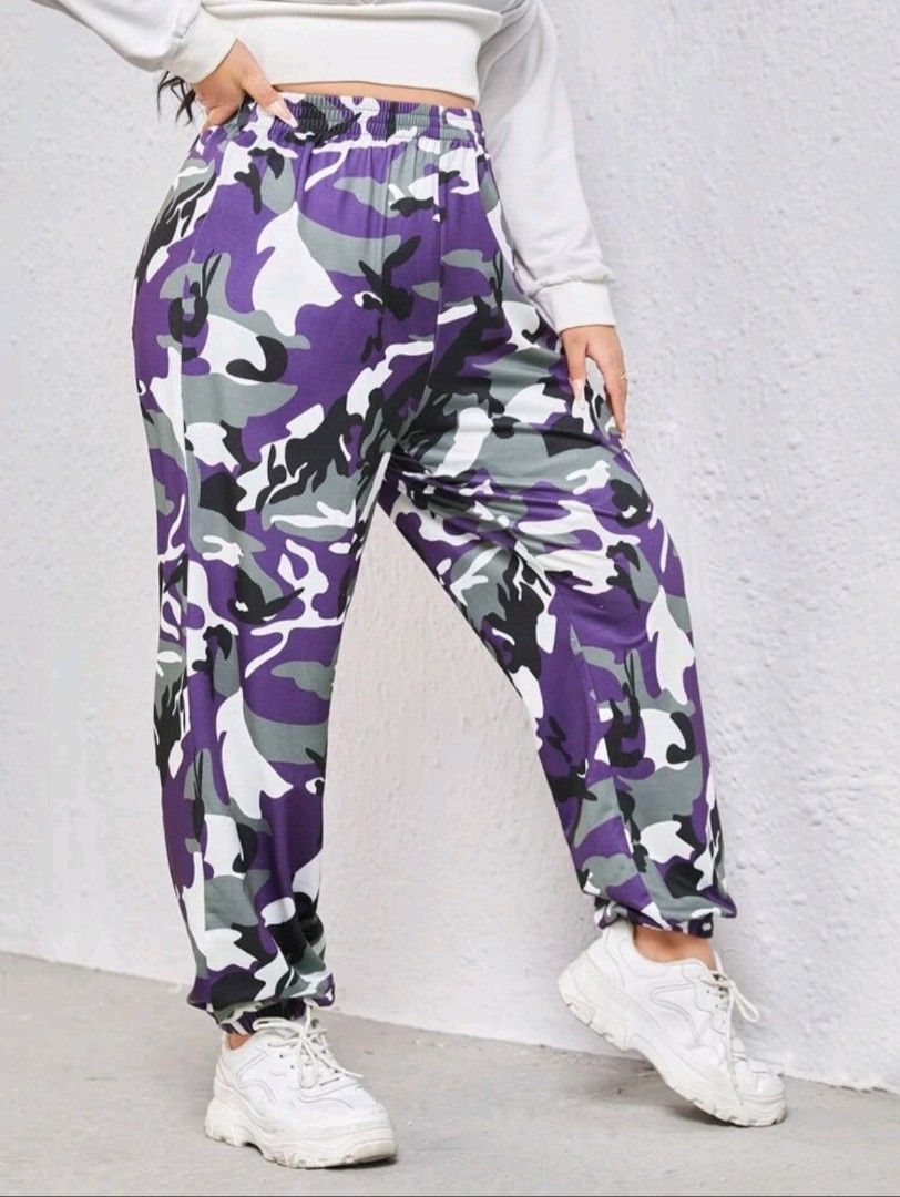Purple hot sale camo sweatpants