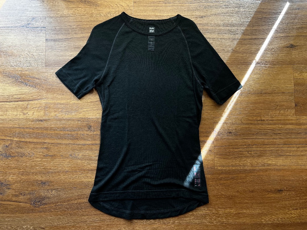 Rapha merino wool base layer M size Black, Men's Fashion