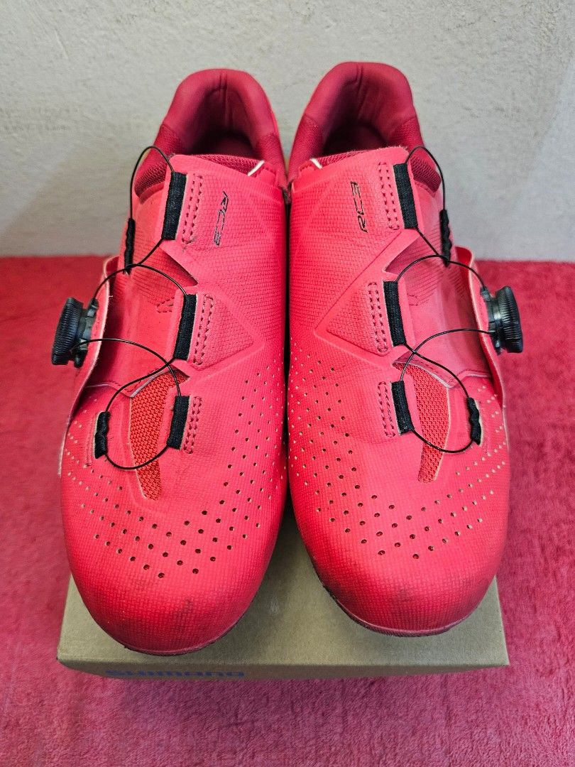 Red store cleats cycling