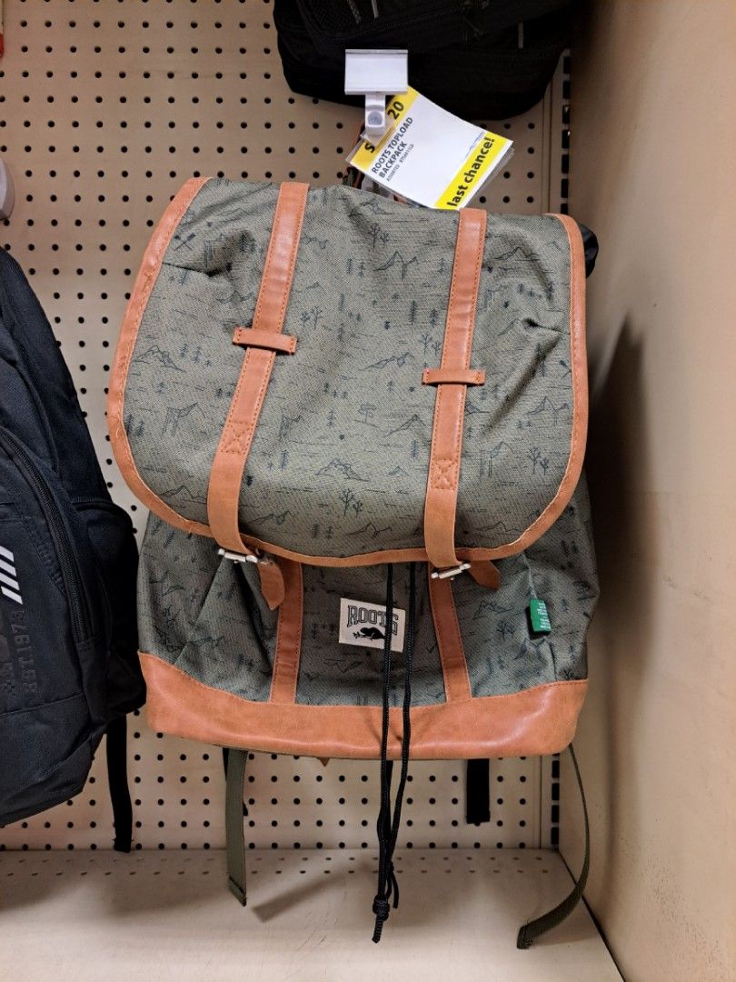 Roots Backpack (Canada Brand), 男裝, 袋, 背包 Carousell
