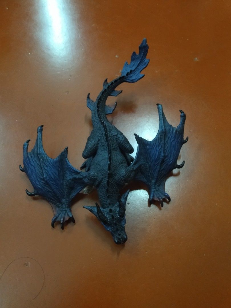 Schleich Eldorado Dragon (Night Hunter) Figure 70559, Hobbies & Toys