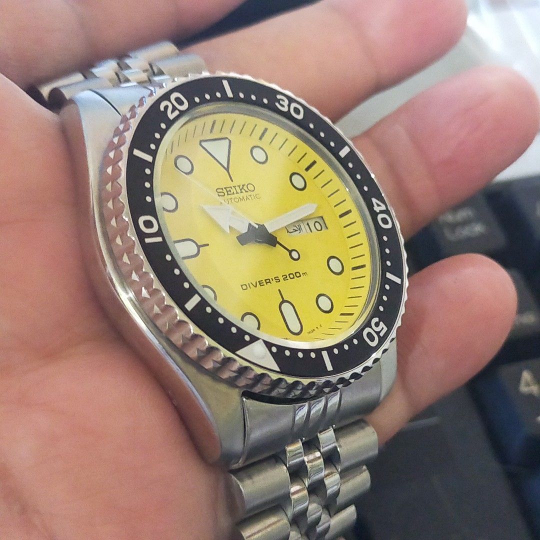 Seiko divers 200m 2025 yellow