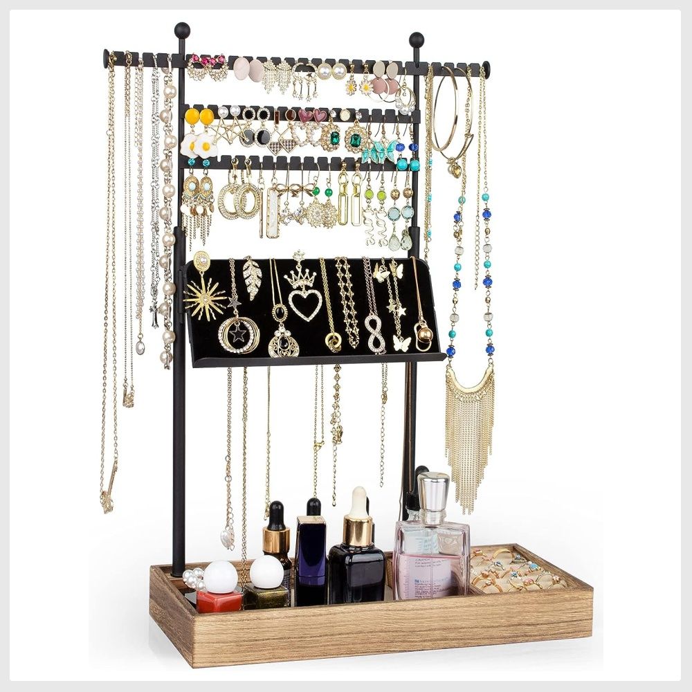 Girls earring holder online