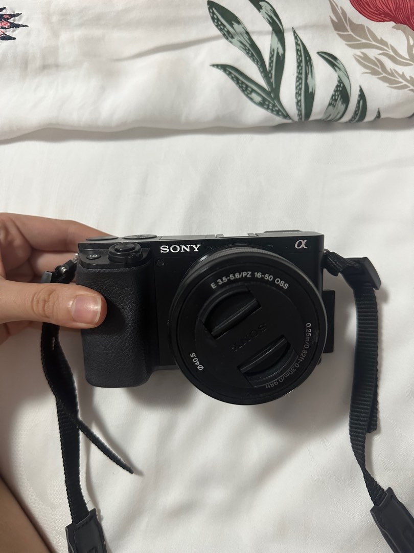 Sony A6100 & Kit Lens, Photography, Cameras on Carousell