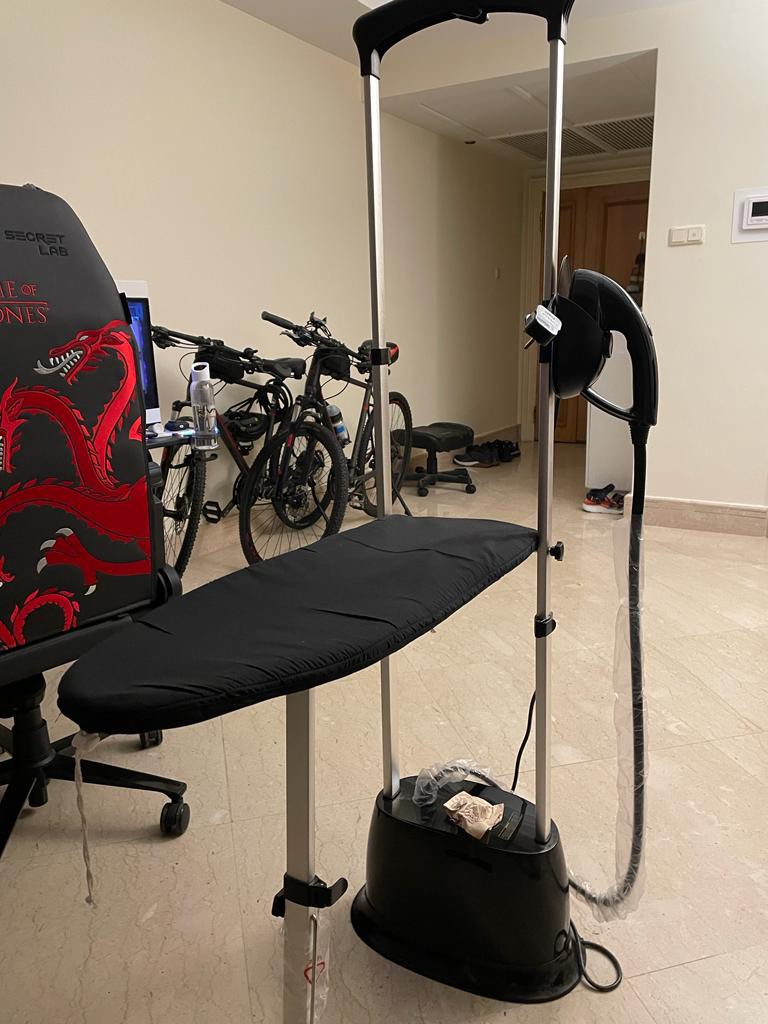 Steaming iron, TV & Home Appliances, Irons & Steamers on Carousell