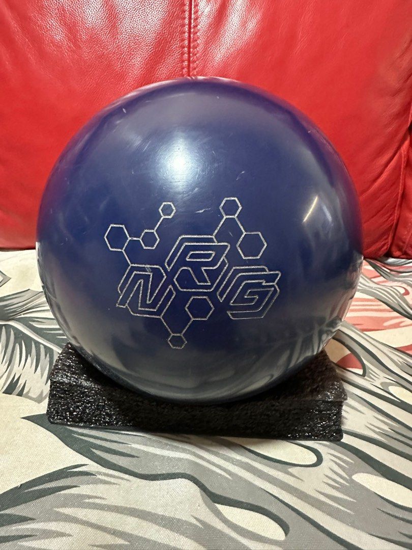 Storm Bowling Ball, Sports Equipment, Sports & Games, Billiards