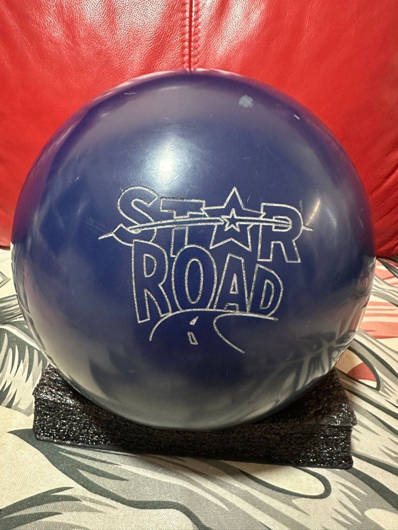 Storm Bowling Ball, Sports Equipment, Sports & Games, Billiards
