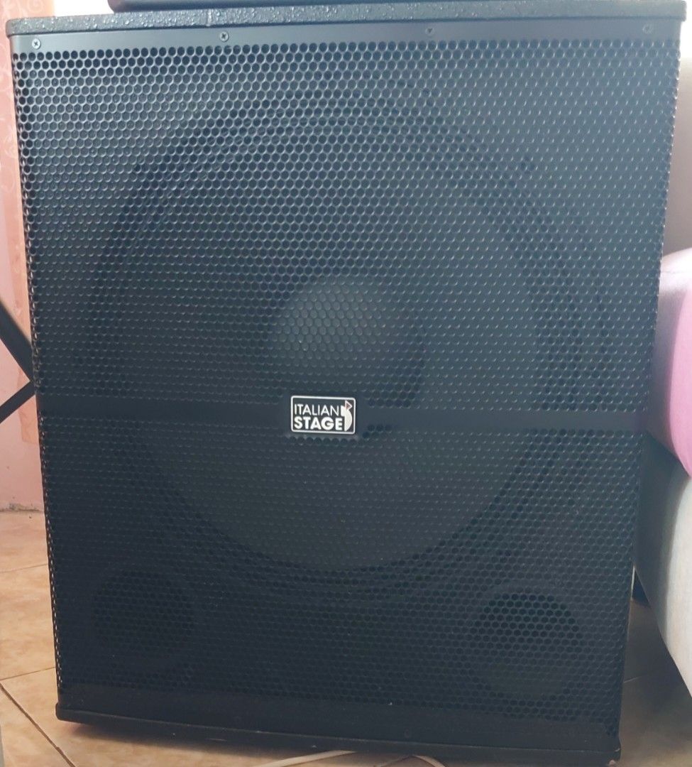 Subwoofer Italian Stage Aktif 18", Elektronik, Audio di Carousell
