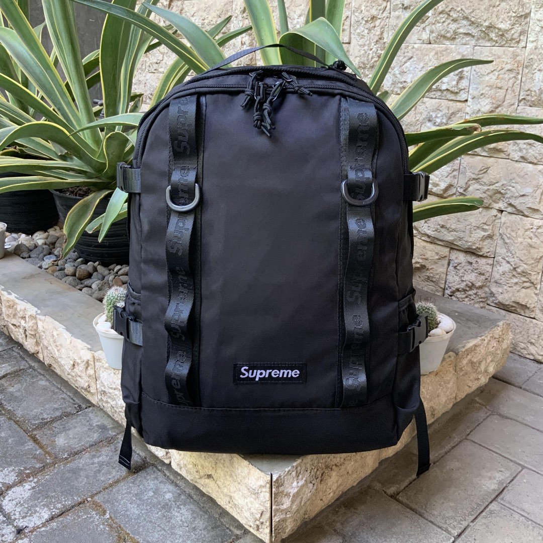 SUPREME FW20 BLACK BACKPACK on Carousell
