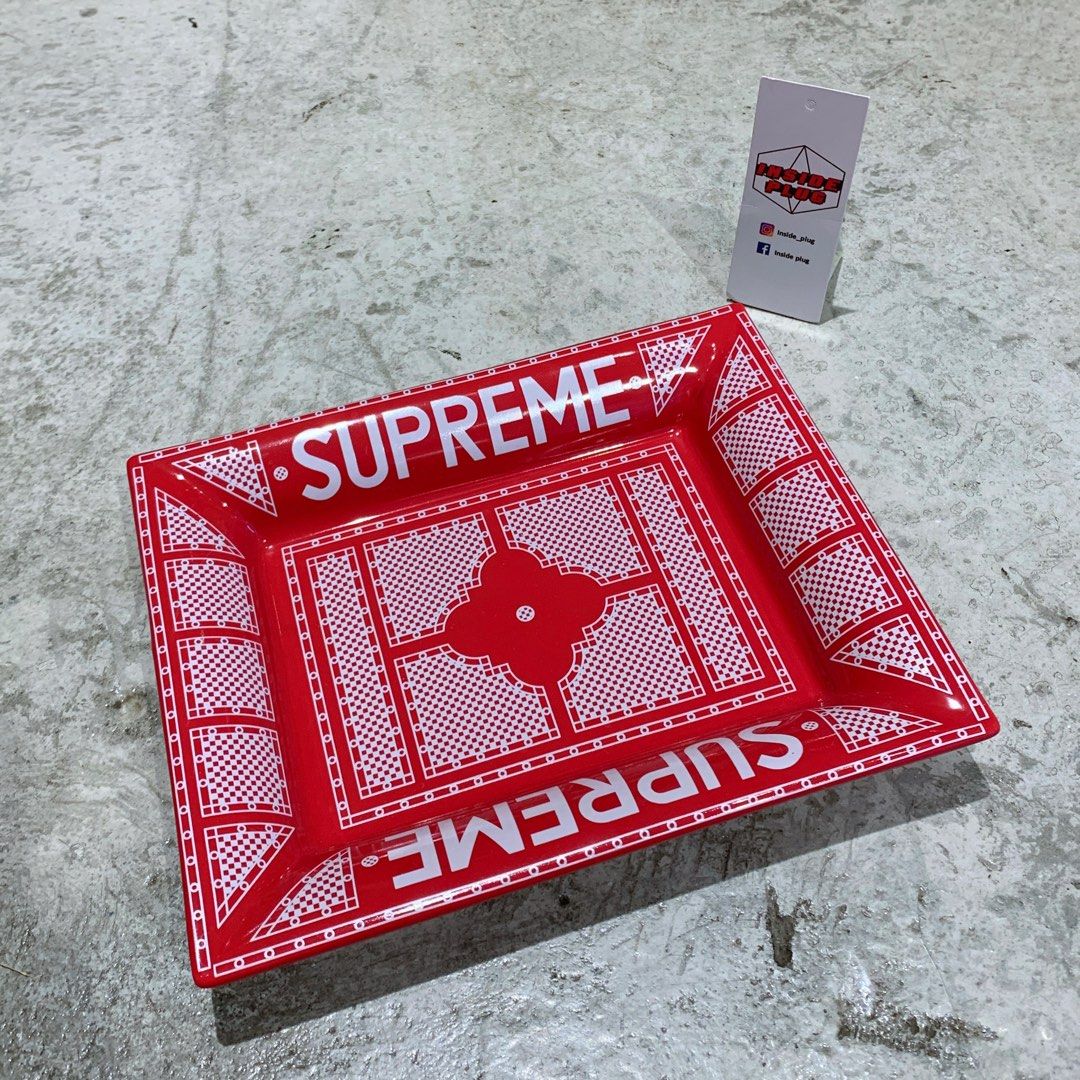 Supreme Hermes SS12 Ceramic Classic Ash Tray (Category: Vases & Decorative Bowls) located in Quezon City. Submitted by inside_plug (Listing ID 1249898993, Image 2). Description: For sale Supreme Hermes SS12 Ceramic Classic Ash Tray - P18,000 For more supreme/hype items, check out our: 📌 2nd flr., AVA Showroom (in front of Watsons) Ayala Malls Vertis North QC Shipping: Lalamove (sameday) or LBC IG: @inside_plug.
