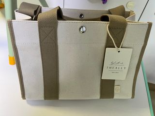 （分類：）位於 。 由 carolys 提交（商品編號 1249845822，圖片 1）。簡介： 。