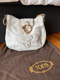 (Category: ) located in . Submitted by shampoo24 (Listing ID 1249858009, Image 1). Description: .