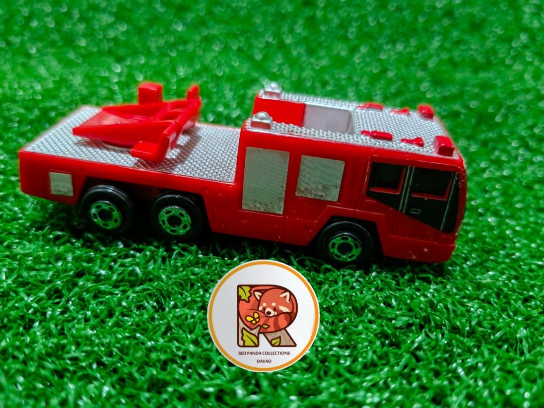 TOMY TOMICA FIRE TRUCK (Category: Vehicle & Diecast Models) located in Davao. Submitted by redpandacollections (Listing ID 1249928602, Image 1). Description: TOMY TOMICA FIRE TRUCK Authentic as is in the picture provided Size 9cm x 3cm x 3cm.