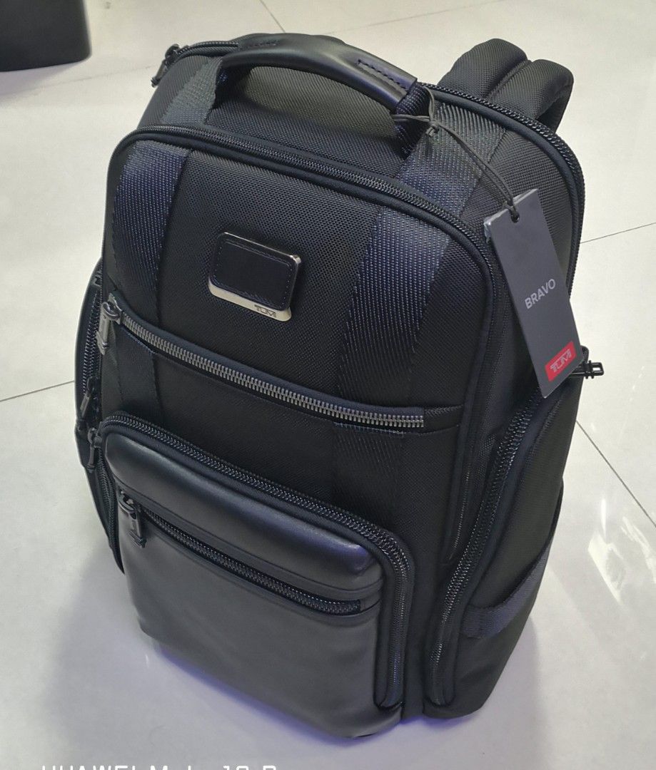 Tumi sheppard hot sale deluxe backpack