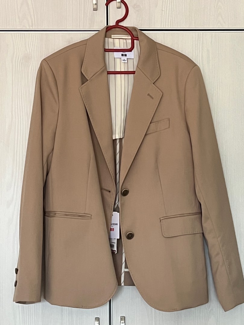 Uniqlo Blazer (women), Women's Fashion, Coats, Jackets and Outerwear on ...