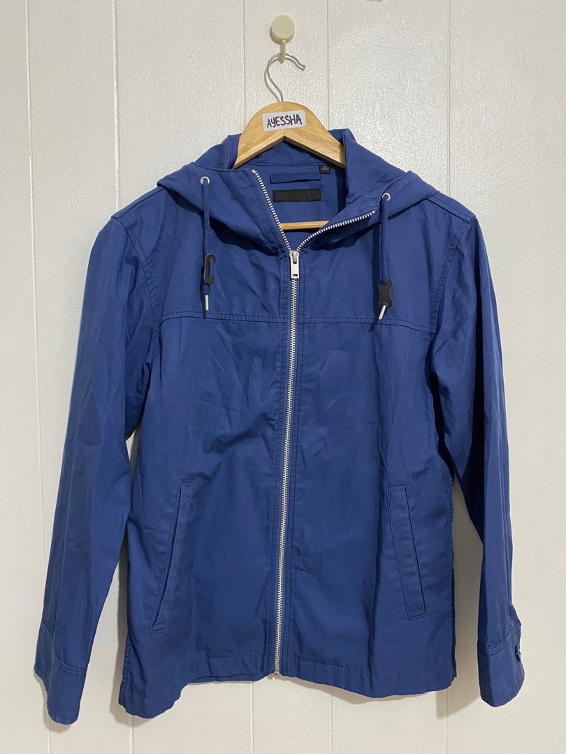 UNIQLO PARKA JACKET, Men's Fashion, Coats, Jackets and Outerwear on