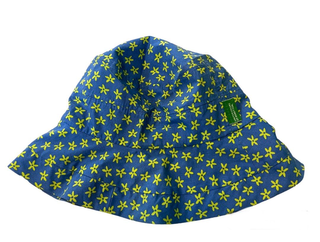 Benetton online bucket hat