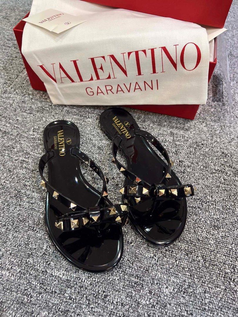 Rockstud jelly clearance thong valentino garavani
