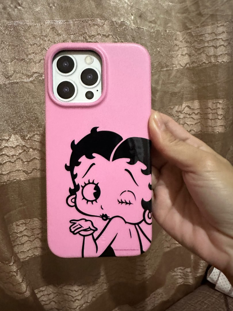 Velvet Caviar betty boop with magsafe for 14 pro max on Carousell