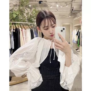 日本W closet原單純棉鏤空短版綁帶小外套罩衫（黑色）