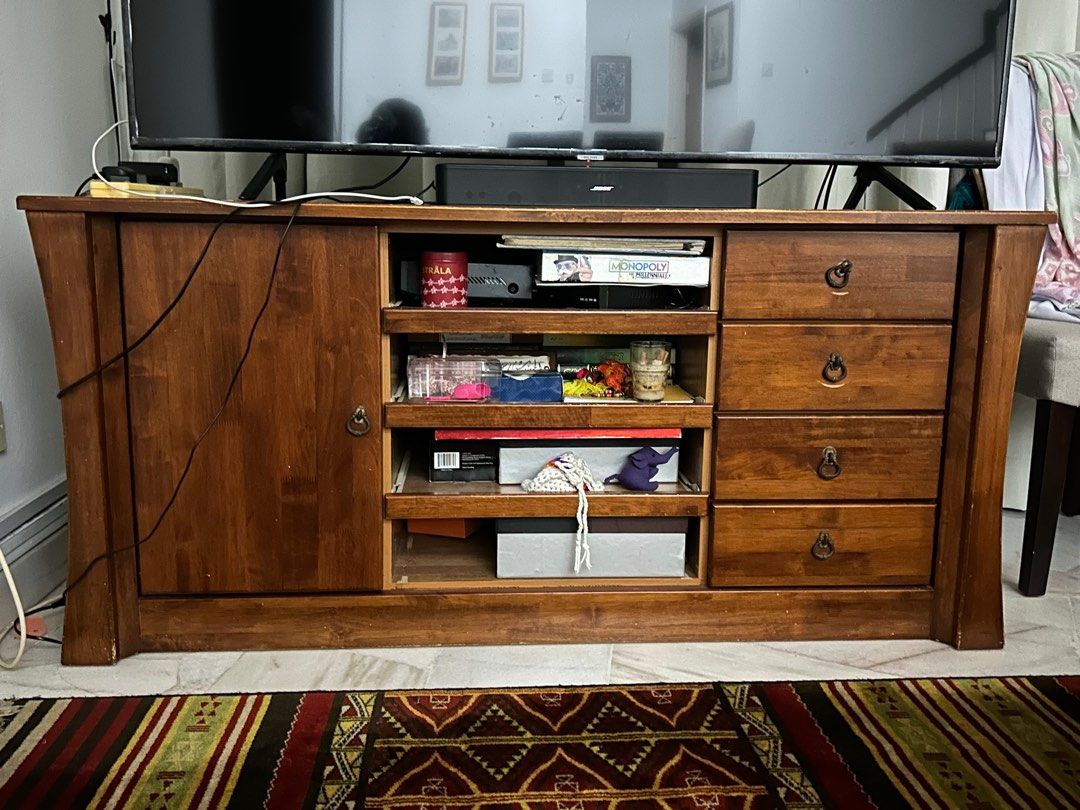 Rubber wood outlet tv stand